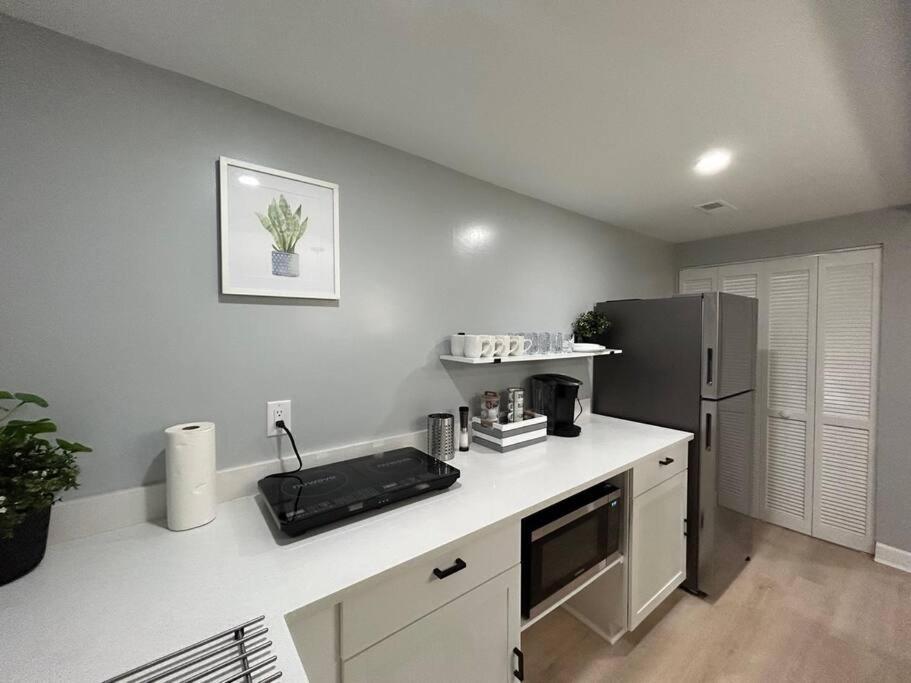 Comfy Lower Lvl Apt With Jetted Tub Near Uptown And Unc Charlotte Buitenkant foto