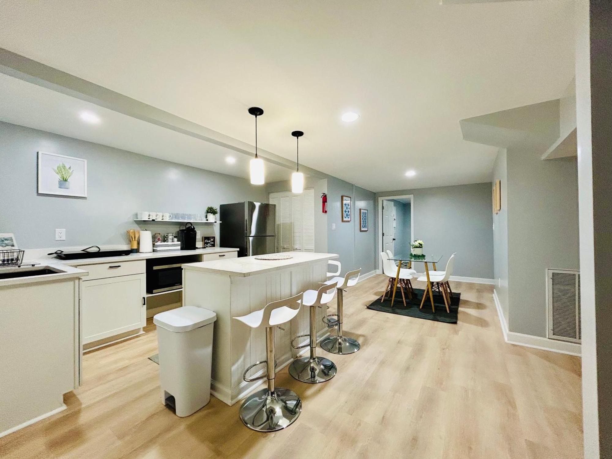 Comfy Lower Lvl Apt With Jetted Tub Near Uptown And Unc Charlotte Buitenkant foto